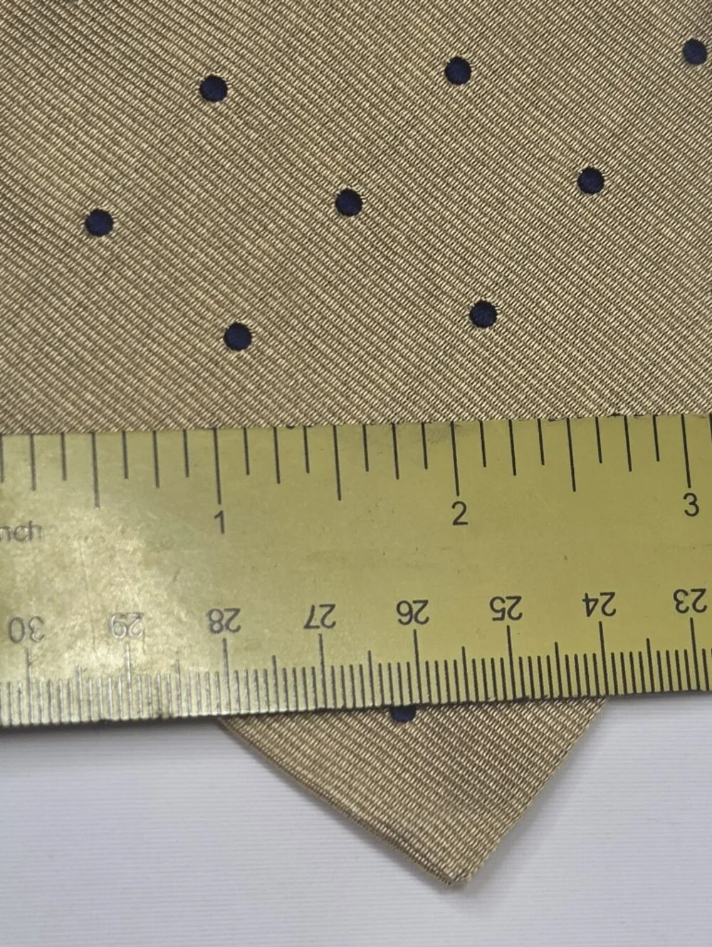 Brooks Brothers Mens 100% Silk Gold Tie With Navy Blue Polka Dots 3.5
